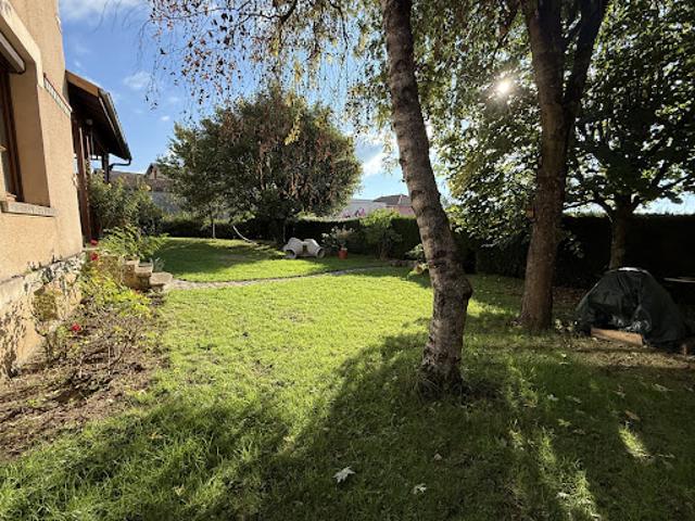 Vente Maison 9 pièces 182 m2 Saint Rémy sur Durolle