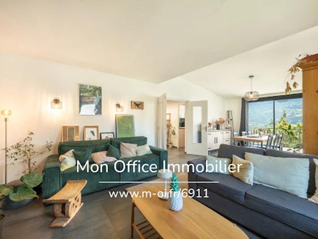 Vente Maison 9 pièces 183 m2 Embrun