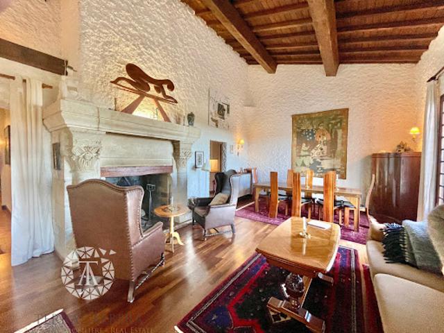 Vente Maison 9 pièces 183 m2 Laroque des Albères