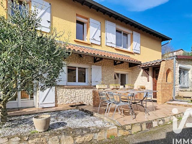 Vente Maison 9 pièces 194 m2 Saint Clair du Rhône