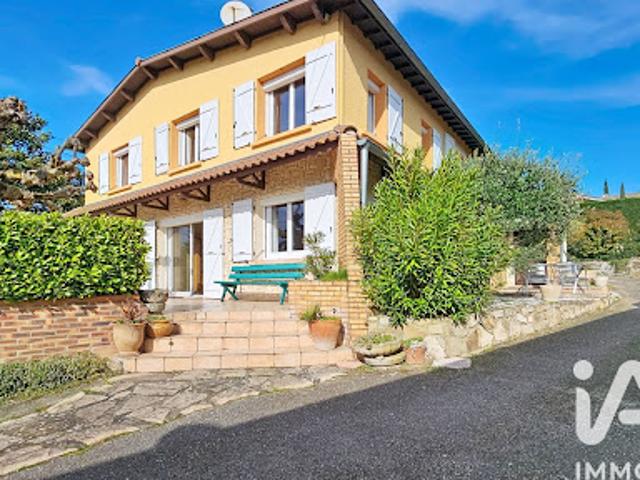 Vente Maison 9 pièces 194 m2 Saint Clair du Rhône