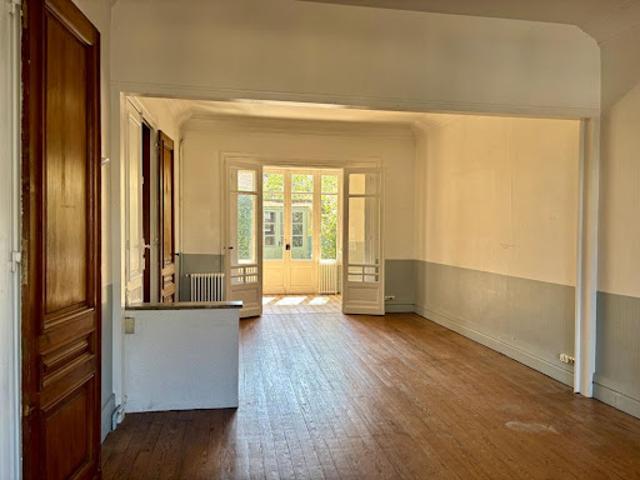 Vente Maison 9 pièces 195 m2 Bordeaux