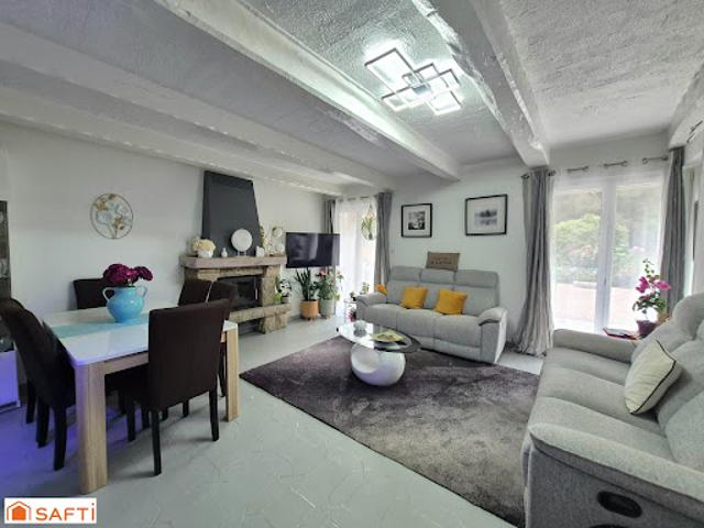 Vente Maison 9 pièces 195 m2 Landivisiau