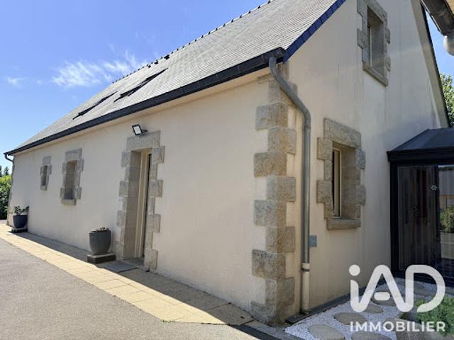 Vente Maison 9 pièces 195 m2 Saint Hilaire du Harcouët