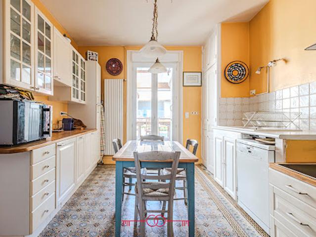Vente Maison 9 pièces 195.74 m2 Verzy