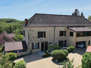 Vente Maison 9 pièces 190 m2 Gourdon