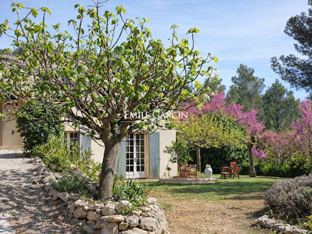 Vente Maison 9 pièces 233 m2 Le Tholonet