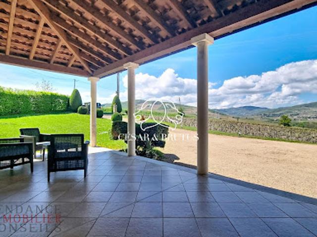 Vente Maison 9 pièces 190 m2 Saint Lager