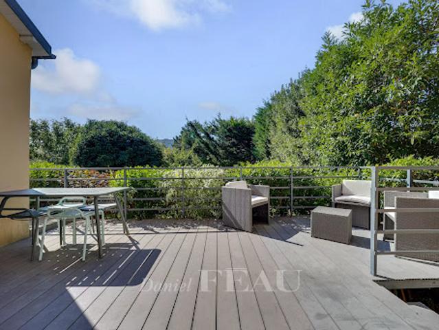 Vente Maison 9 pièces 227 m2 Le Chesnay Rocquencourt