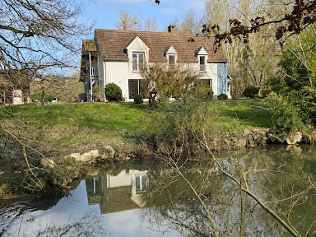 Vente Maison 9 pièces 192 m2 Souppes sur Loing