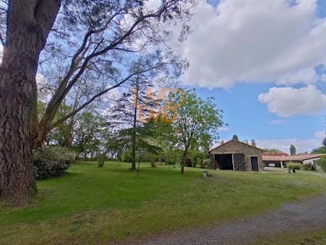 Vente Maison 9 pièces 205 m2 Frossay