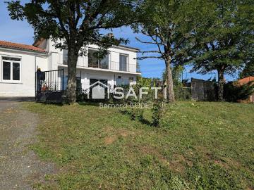 Vente Maison 9 pièces 205 m2 Genouille