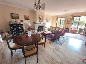 Vente Maison 9 pièces 205 m2 Le Raincy