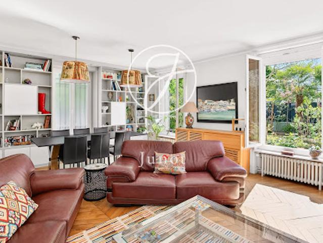 Vente Maison 9 pièces 205.56 m2 Saint Cloud