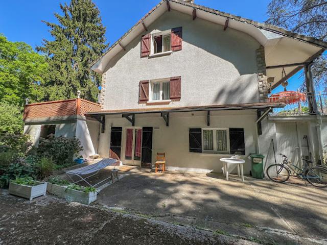 Vente Maison 9 pièces 207 m2 Le Mesnil Saint Denis