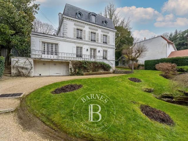 Vente Maison 9 pièces 207.97 m2 La Celle Saint Cloud
