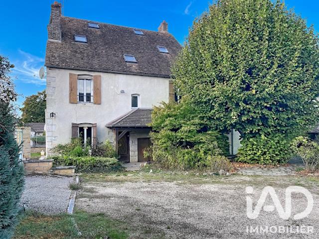 Vente Maison 9 pièces 208 m2 Ferrières en Gâtinais