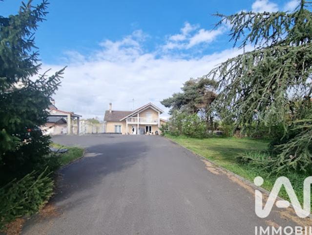 Vente Maison 9 pièces 200 m2 Andrezieux boutheon