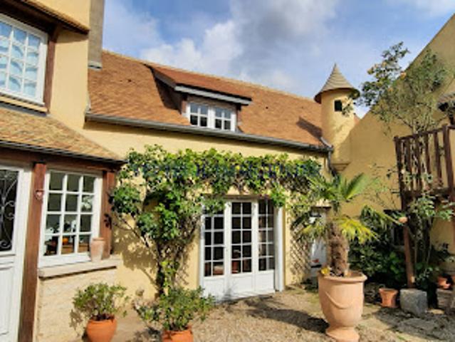 Vente Maison 9 pièces 200 m2 Arnouville lès Mantes