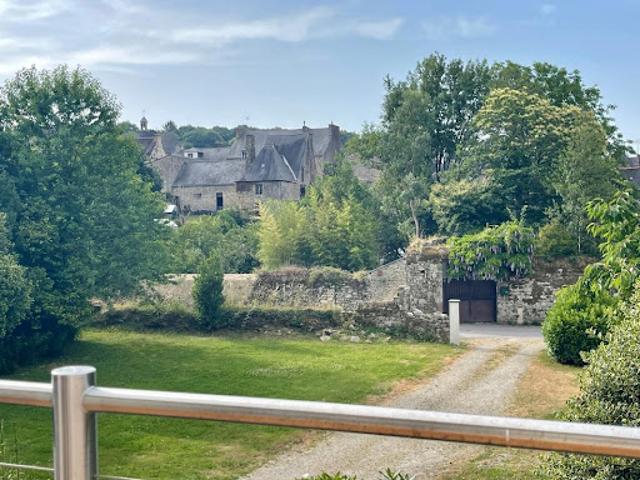 Vente Maison 9 pièces 200 m2 Guémené sur Scorff