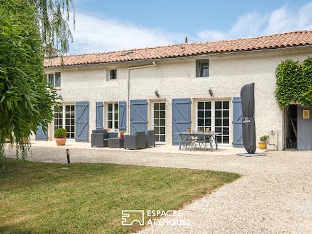 Vente Maison 9 pièces 200 m2 Saint Martin de Bernegoue