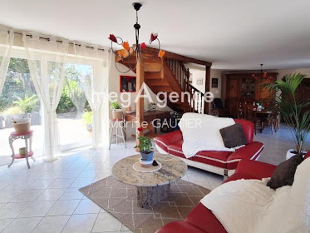 Vente Maison 9 pièces 200 m2 Saint Méloir des Ondes