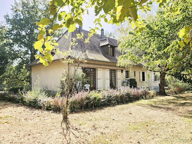 Vente Maison 9 pièces 200 m2 Saint Jory de Chalais