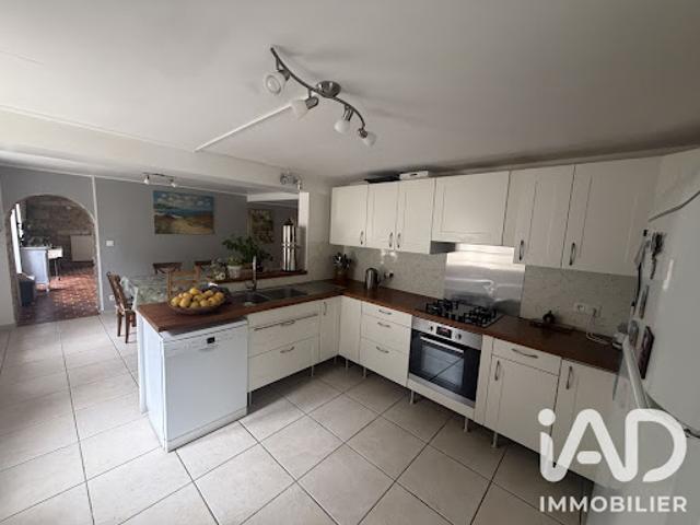 Vente Maison 9 pièces 200 m2 Saint Simon
