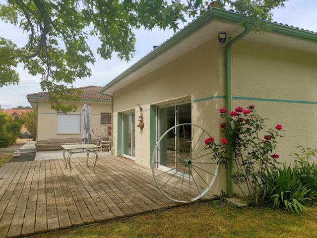 Vente Maison 9 pièces 200 m2 Sainte Eulalie