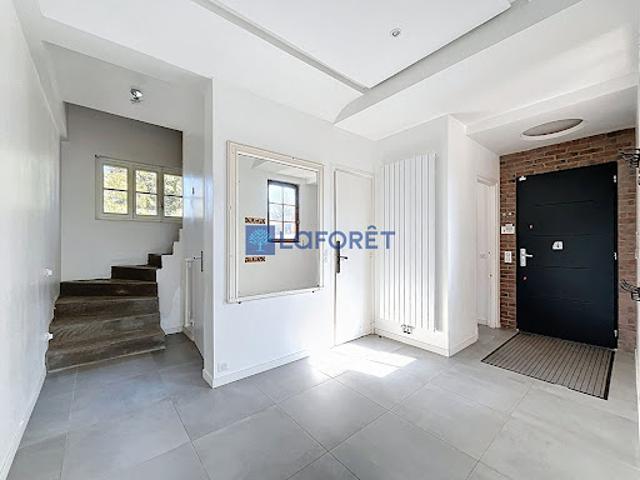 Vente Maison 9 pièces 200 m2 Saintry sur Seine