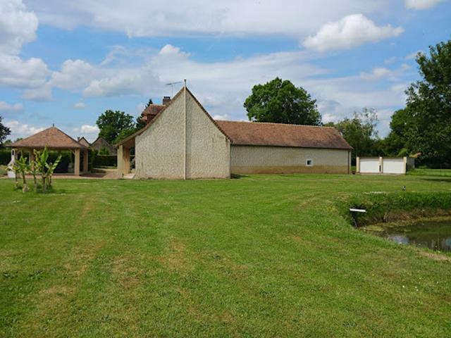 Vente Maison 9 pièces 202 m2 Bazouges sur le Loir