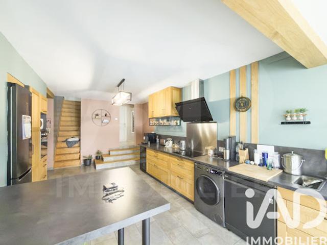 Vente Maison 9 pièces 203 m2 Condat sur Ganaveix