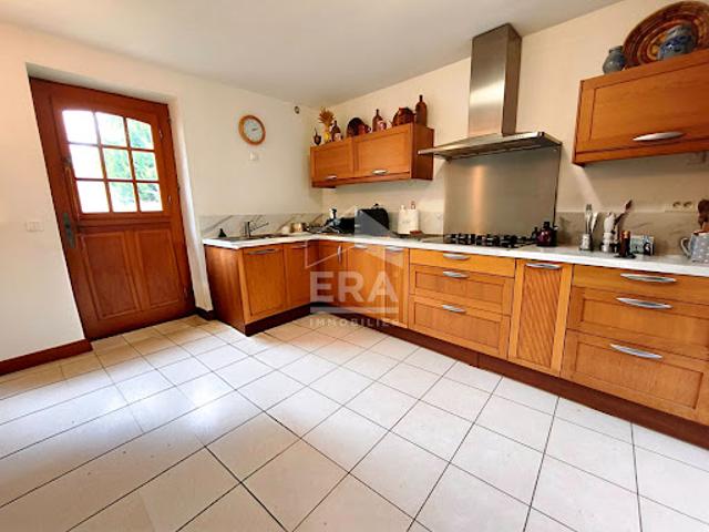 Vente Maison 9 pièces 203 m2 Fontaine la Rivière
