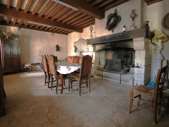 Vente Maison 9 pièces 215 m2 Sénas