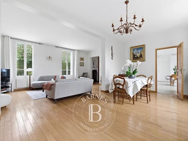 Vente Maison 9 pièces 217 m2 L'hay les roses