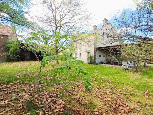 Vente Maison 9 pièces 217 m2 Chénérailles