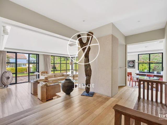 Vente Maison 9 pièces 217.7 m2 Saint Cloud