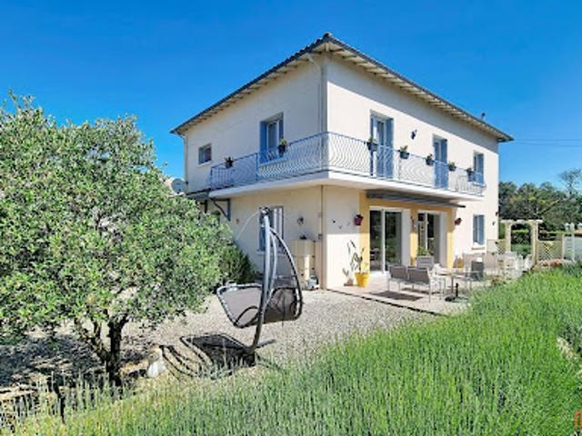 Vente Maison 9 pièces 218 m2 Meursac