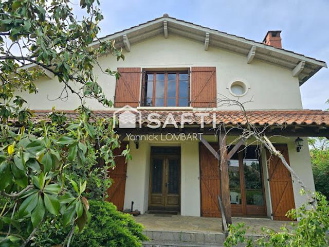Vente Maison 9 pièces 218 m2 Coufouleux