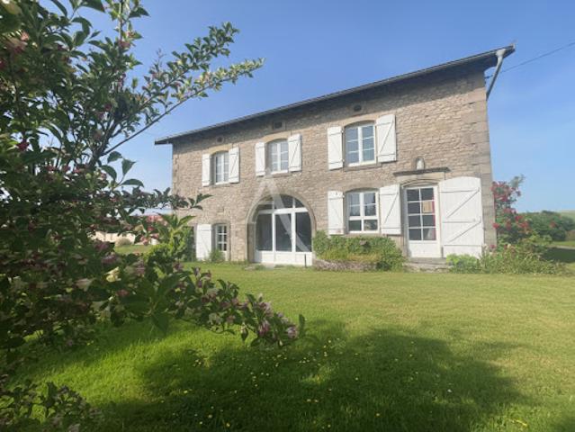 Vente Maison 9 pièces 218 m2 Pierrefitte