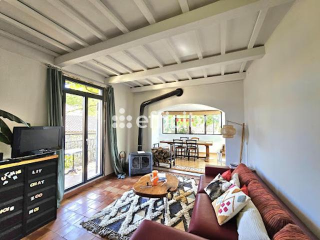 Vente Maison 7 pièces 218 m2 Saint Martin de la Brasque