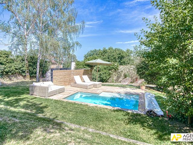 Vente Maison 9 pièces 219 m2 La Celle Saint Cloud