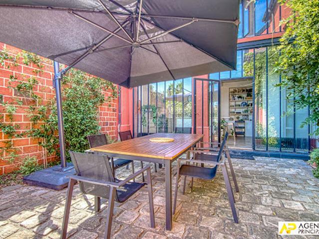Vente Maison 9 pièces 219 m2 La Celle Saint Cloud