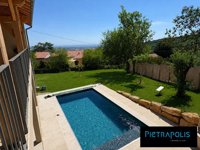 Vente Maison 9 pièces 210 m2 Solutré Pouilly