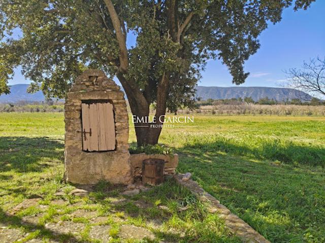 Vente Maison 9 pièces 210 m2 Cabrières d'Avignon