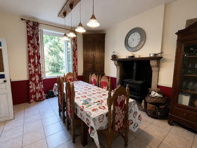 Vente Maison 9 pièces 210 m2 Janaillat