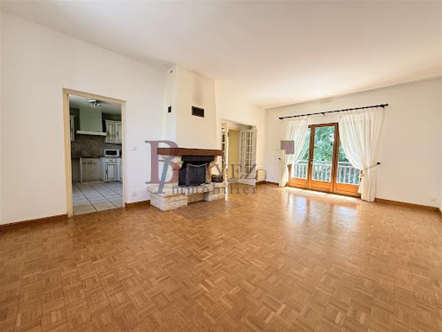 Vente Maison 9 pièces 210 m2 Peyrelevade