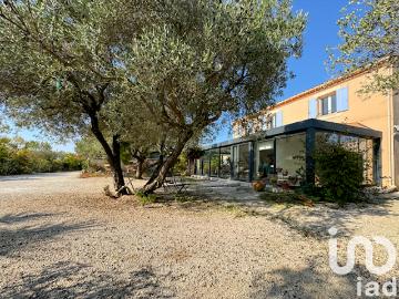 Vente Maison 9 pièces 211 m2 Saint Martin de Crau