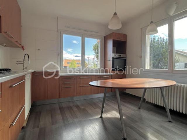 Vente Maison 9 pièces 211.26 m2 Grenoble