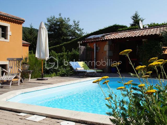 Vente Maison 9 pièces 212.7 m2 Saint Félicien